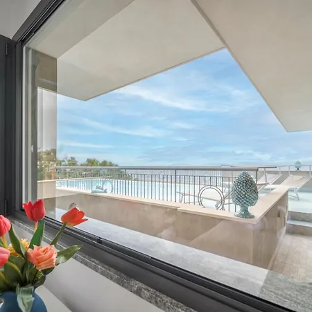 Aurora View Hotel apartamentowy 4*