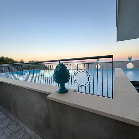 Aurora View Apartmanhotel *