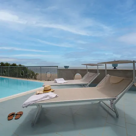 Aurora View Lägenhetshotell 4*