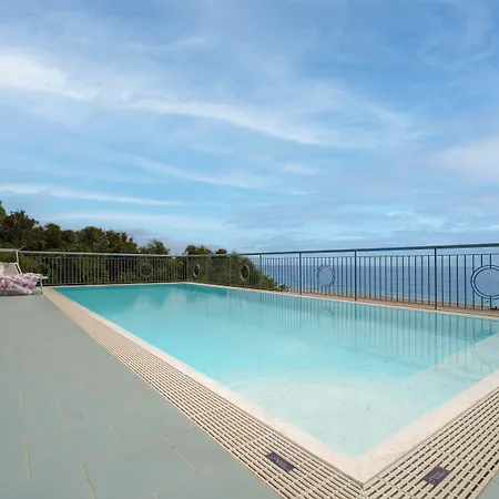 Aurora View Lägenhetshotell 4*