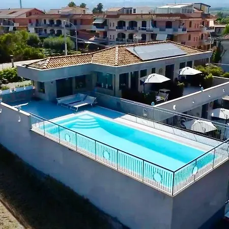 Aurora View Lägenhetshotell Mascali